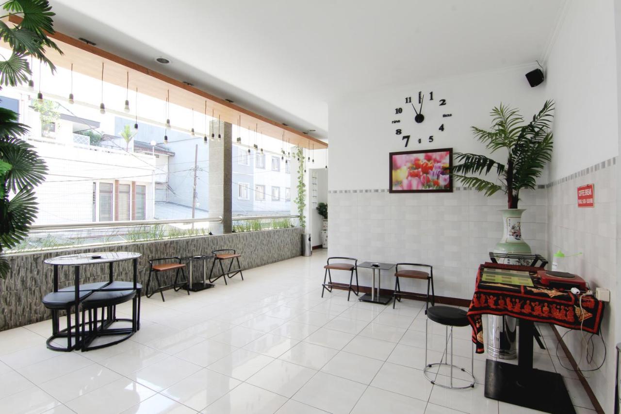 Hotel Palem Bandung Exteriör bild